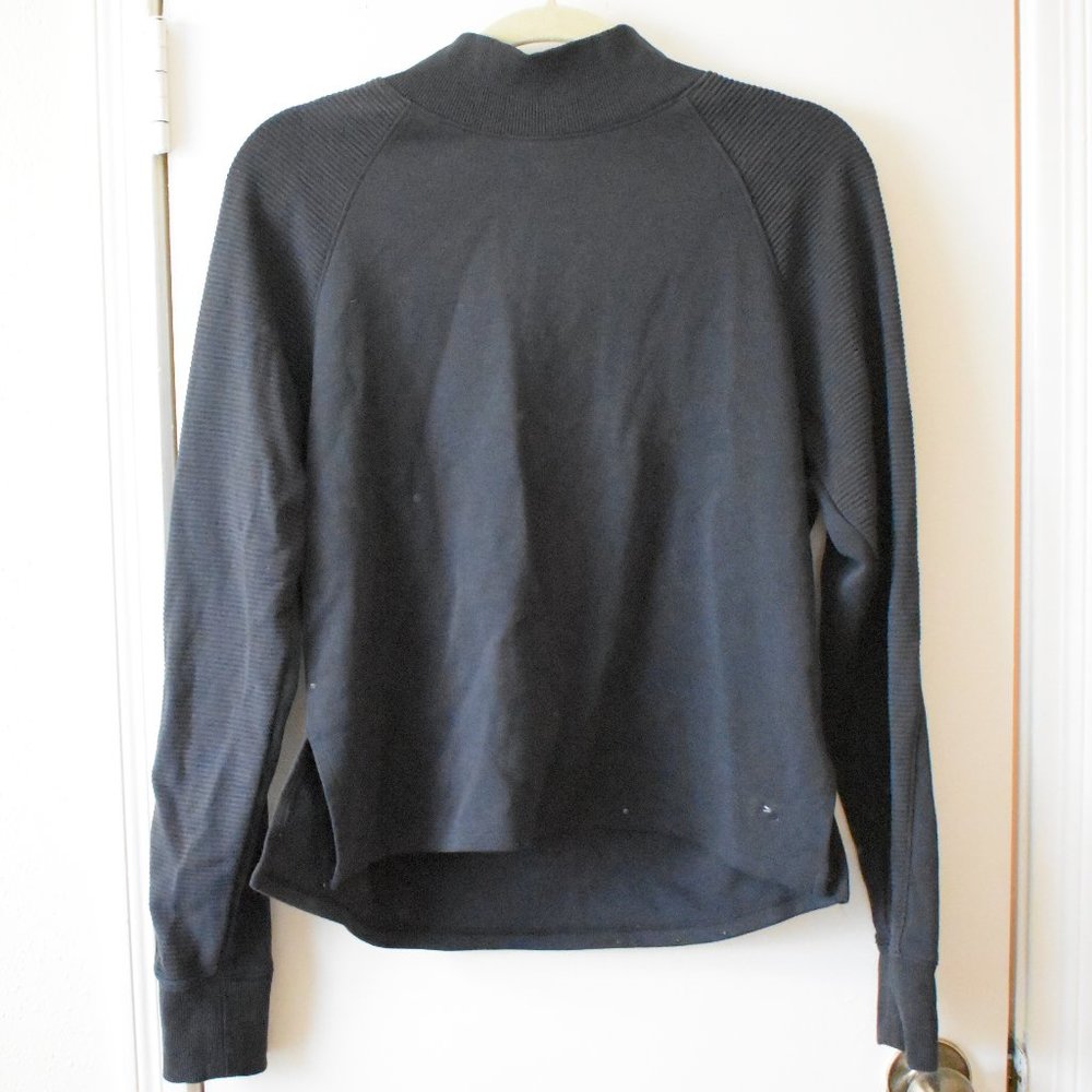 Under Armour Cropped Turtle Neck Top